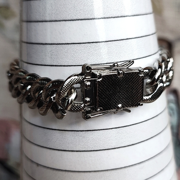 Cuban Chunky Heavy Link Chain Silver Tone Rhinestone Encrusted Bracelet UNISEX - Picture 5 of 14
